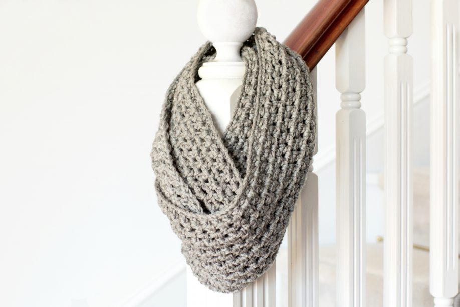 Basic Chunky Infinity Scarf Crochet Pattern - Hopeful Honey