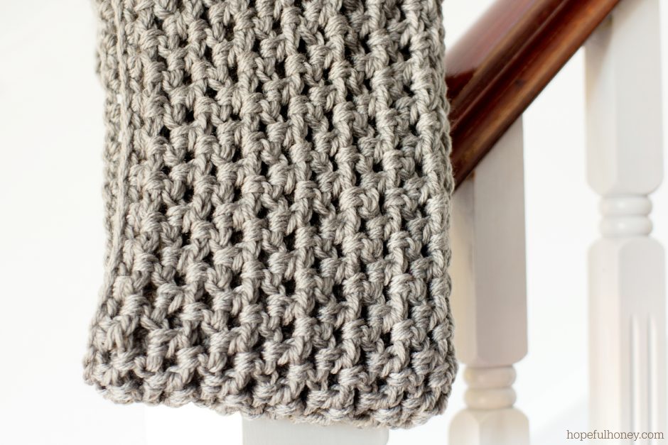 Basic Chunky Infinity Scarf Crochet Pattern - Hopeful Honey