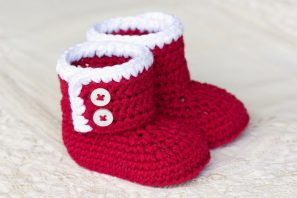 Santa Baby Ankle Booties Crochet Pattern